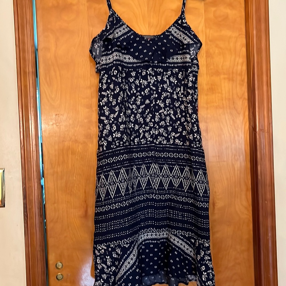 NWT Vince Camuto beautiful navy and white sun dress